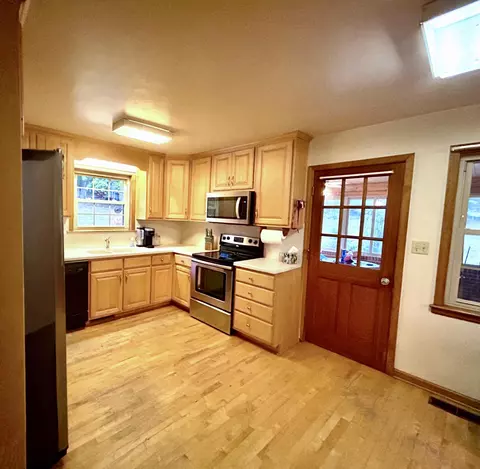 Kitchen - 576 Alpine Rd, Buchanan, VA 24066 photo 2 of 2