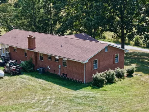 View/Area - 576 Alpine Rd, Buchanan, VA 24066 photo 5 of 7