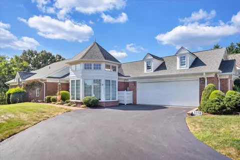 3358 SW Kingsbury Cir, Roanoke, VA 24018