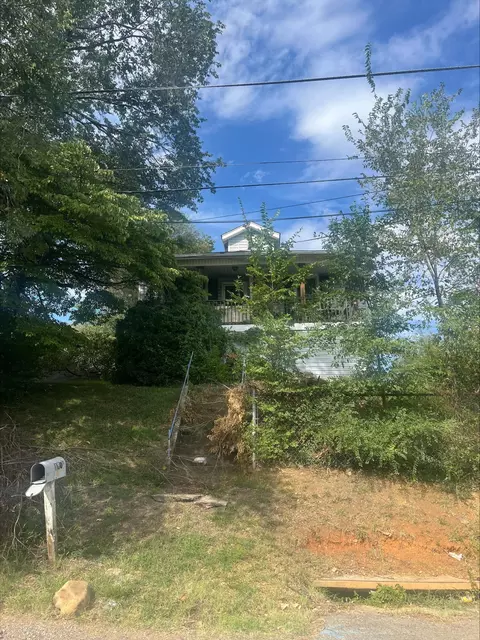 1801 Centre Ave NW, Roanoke, VA 24017