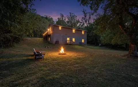 Exterior - 431 Boyd St, Buchanan, VA 24066 photo 5 of 5