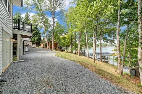 Exterior - 320 Fingerlake Rd, Penhook, VA 24137 photo 12 of 17