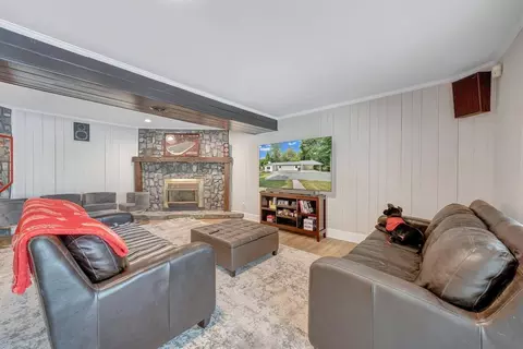 Living - 320 Fingerlake Rd, Penhook, VA 24137 photo 5 of 6