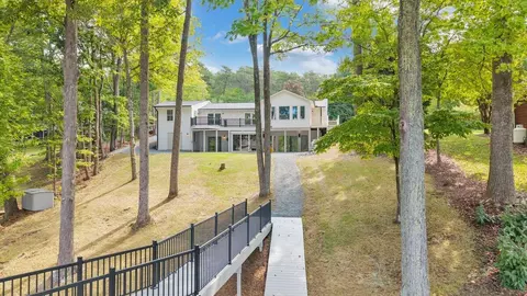 Exterior - 320 Fingerlake Rd, Penhook, VA 24137 photo 6 of 17
