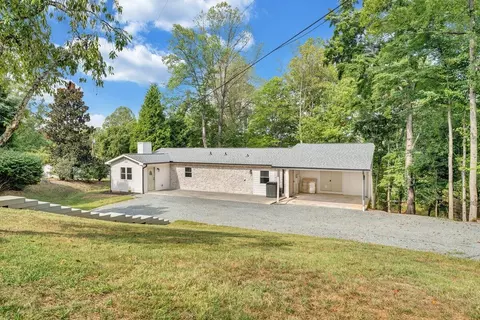 Exterior - 320 Fingerlake Rd, Penhook, VA 24137 photo 9 of 17