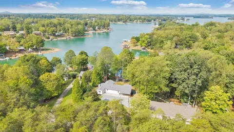 View/Area - 320 Fingerlake Rd, Penhook, VA 24137 photo 3 of 7