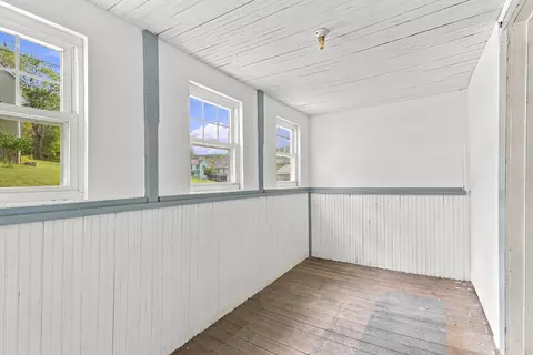 Entry Way - 121 Branch Rd, Eagle Rock, VA 24085 photo 2 of 3