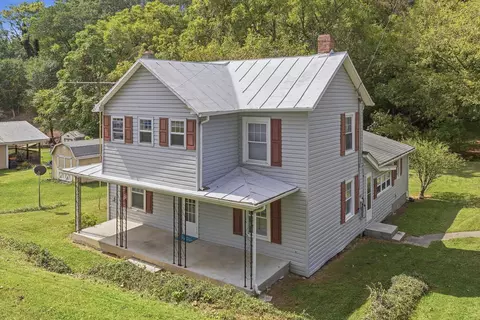 Exterior - 121 Branch Rd, Eagle Rock, VA 24085 photo 2 of 7