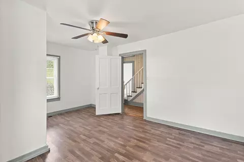 Living - 121 Branch Rd, Eagle Rock, VA 24085 photo 2 of 2