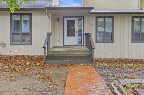 Exterior - 3041 Green Hill Dr, Salem, VA 24153 photo 2 of 5