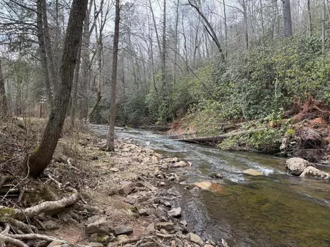 134 138 Sportsman Cir, Goldbond, VA 24150