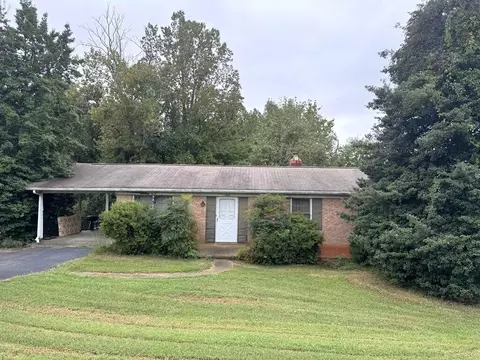 1206 Spruce St, Martinsville, VA 24112