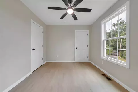Bedroom - 824 Commander Dr, Roanoke, VA 24012 photo 3 of 3