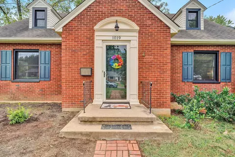 Exterior - 1019 Halliahurst Ave, Vinton, VA 24179 photo 2 of 14