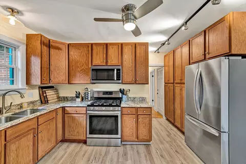 Kitchen - 1019 Halliahurst Ave, Vinton, VA 24179 photo 1 of 3
