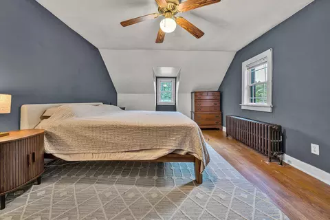 Bedroom - 1019 Halliahurst Ave, Vinton, VA 24179 photo 4 of 5