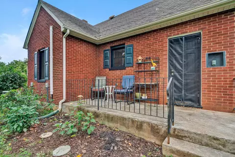 Exterior - 1019 Halliahurst Ave, Vinton, VA 24179 photo 6 of 14