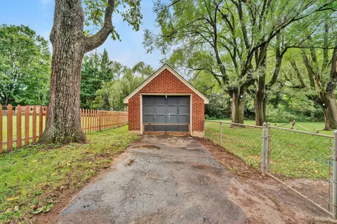 Exterior - 1019 Halliahurst Ave, Vinton, VA 24179 photo 10 of 14