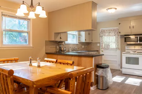 Dining - 3545 Orange Ave NE, Roanoke, VA 24012 photo 1 of 1
