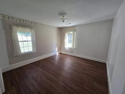 Bedroom - 680 Park Ln, Halifax, VA 24558 photo 3 of 3
