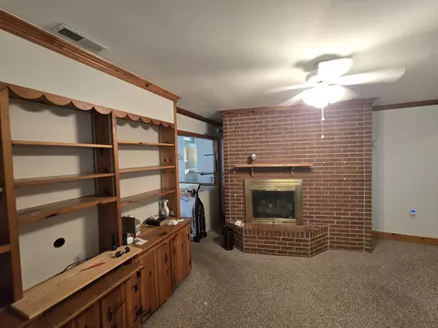 Living - 680 Park Ln, Halifax, VA 24558 photo 4 of 4