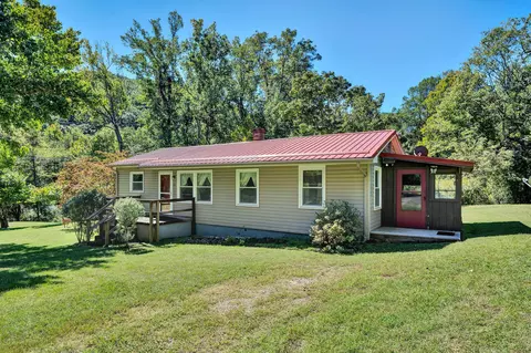 91 Masons Knob Rd, Boones Mill, VA 24065