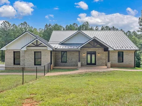700 Pioneer Trl, Collinsville, VA 24078