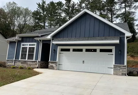 290 Anderson St, Rocky Mount, VA 24151