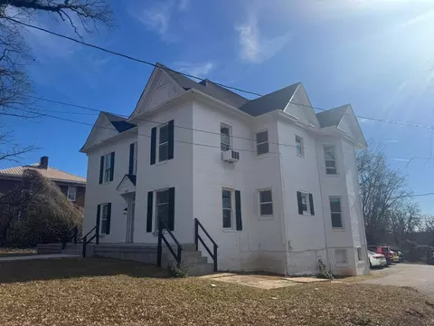 612 Church St E, Martinsville, VA 24112