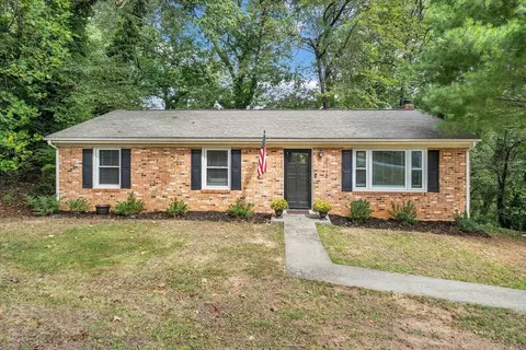 5118 Greenfield St SW, Roanoke, VA 24018
