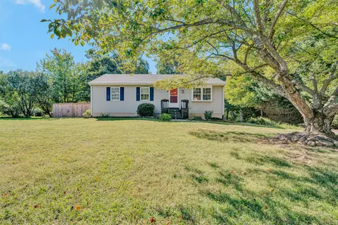 4836 Oak Rd NW, Roanoke, VA 24017