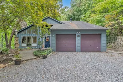 8337 Salt Pond Rd, Troutville, VA 24175