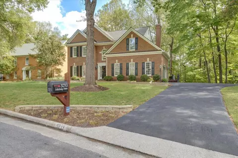5713 Salisbury Dr, Roanoke, VA 24018