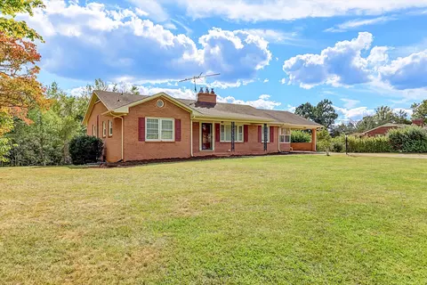 5394 Snow Creek Rd, Martinsville, VA 24112