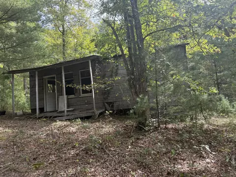 Exterior - 5423 Indian Draft Rd, Covington, VA 24426 photo 3 of 5
