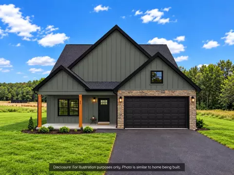 131 Woods Edge Dr, Rocky Mount, VA 24151
