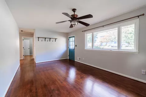 Living - 635 E Augusta Ave, Vinton, VA 24179 photo 2 of 2