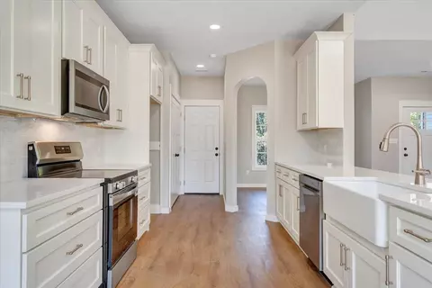Entry Way - 45 Summerfield Rd, Hardy, VA 24101 photo 1 of 5
