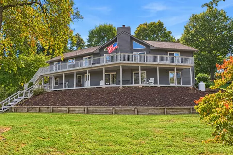 150 Maiden Ln, Hardy, VA 24101