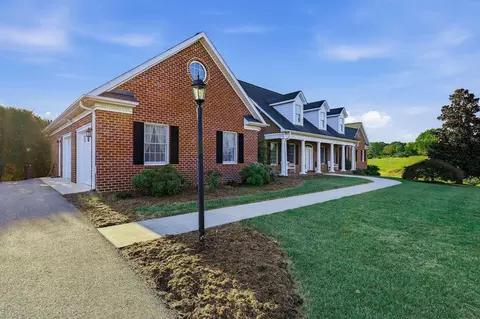 Exterior - 1478 Cifax Rd, Forest, VA 24551 photo 14 of 17