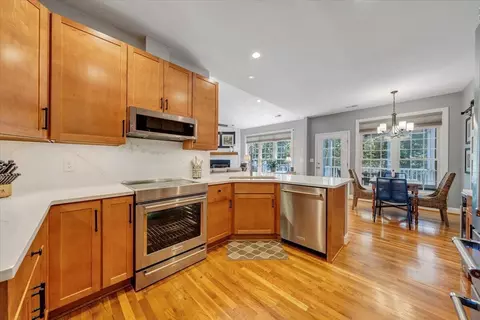 Kitchen - 203 Windcrest Dr, Vinton, VA 24179 photo 1 of 4