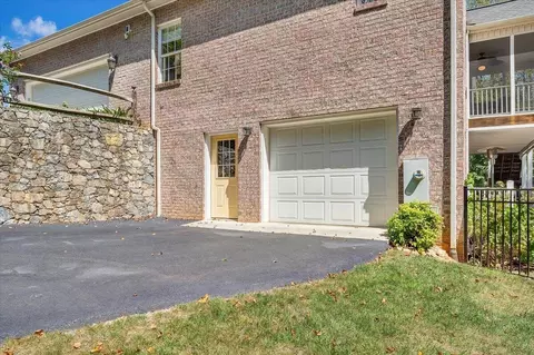 Exterior - 203 Windcrest Dr, Vinton, VA 24179 photo 16 of 22