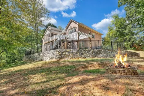 Exterior - 203 Windcrest Dr, Vinton, VA 24179 photo 14 of 22