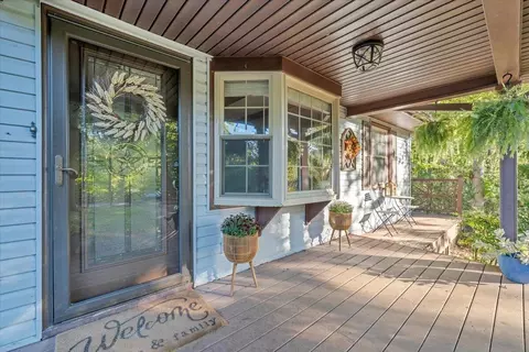 Exterior - 1182 Rabbit Dr, Thaxton, VA 24174 photo 4 of 22
