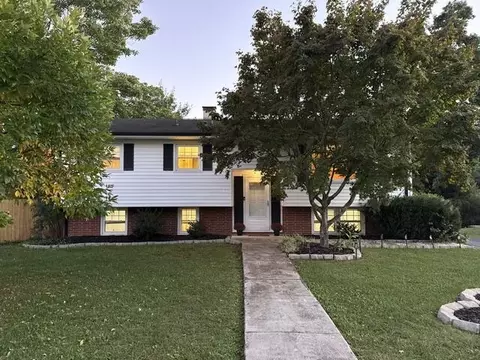 5532 Green Meadow Rd, Roanoke, VA 24018