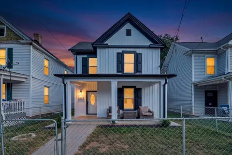 709 Stewart Ave SE, Roanoke, VA 24013