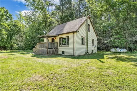 5774 Bradshaw Rd, Salem, VA 24153