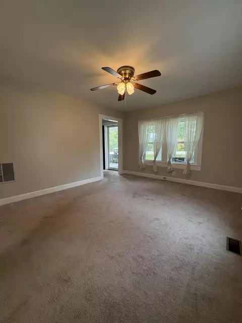 Living - 208 Prospect Rd, Hurt, VA 24563 photo 5 of 5