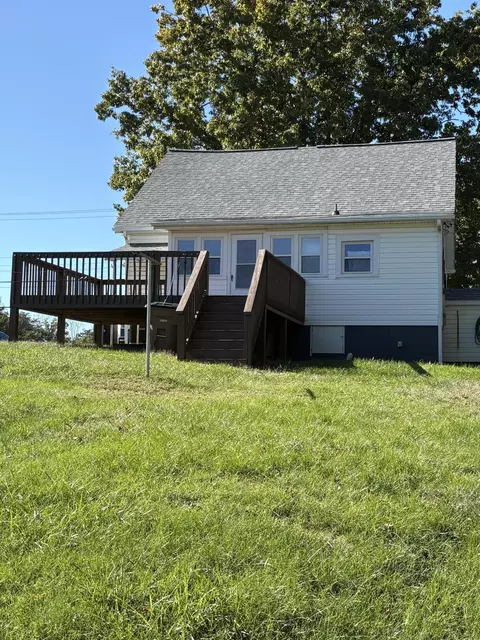 Exterior - 208 Prospect Rd, Hurt, VA 24563 photo 6 of 10