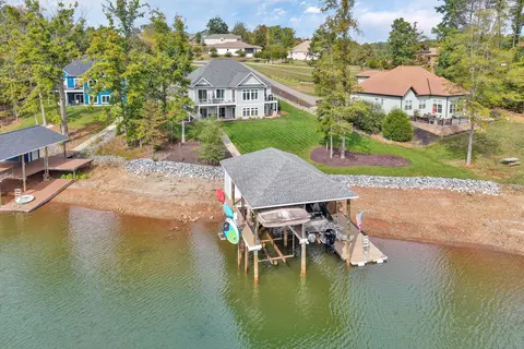 324 Blue Heron Rd, Wirtz, VA 24184